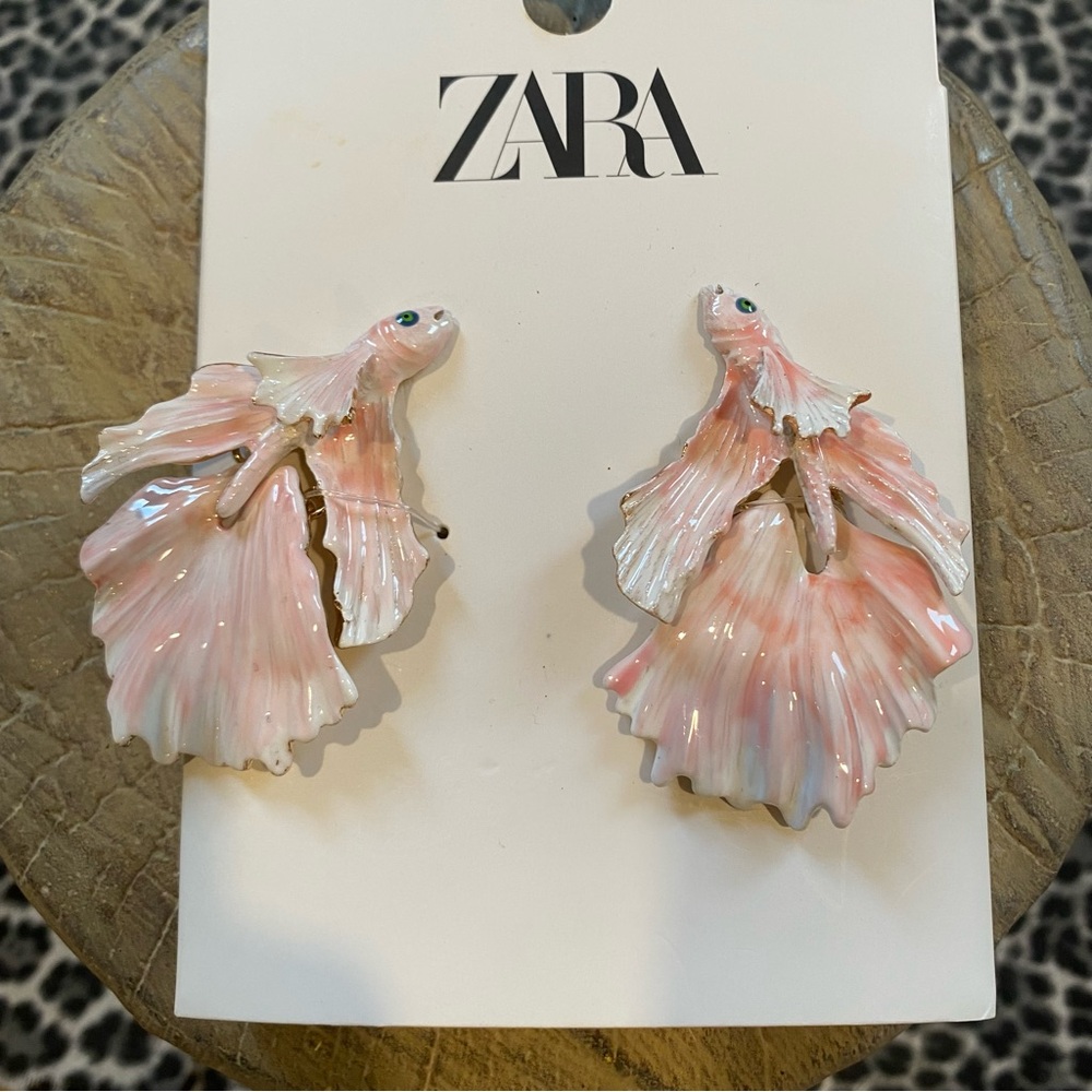 Zara Limited Edition Pink Fish Earrings NWT Goldfish Koi - Picture 4 of 7
